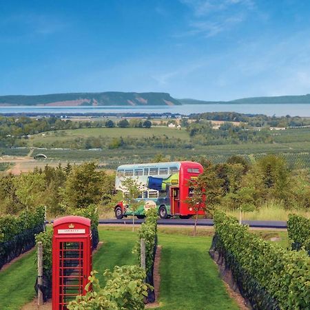Hotel Pink Flamingo Wolfville Zewnętrze zdjęcie